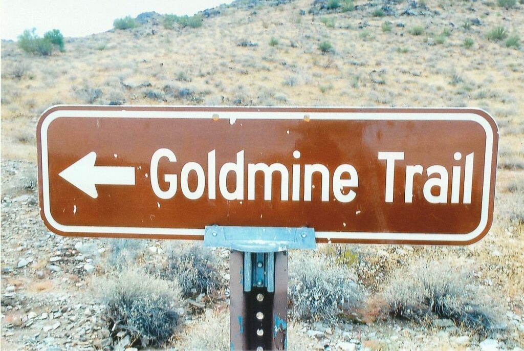 The trail that'll take us to songs of gold that unfortunately have been left in the dark! Gold, but not forgotten.
Gold Nugget #2: Tony Carey with A Fine Fine Day
Tony Carey is an American musician residing in Europe. He was formerly a member of Richie Blackmore's Rainbow but has been a solo artist since the late seventies. You can read more about Tony Carey here: https://en.wikipedia.org/wiki/Tony_Carey